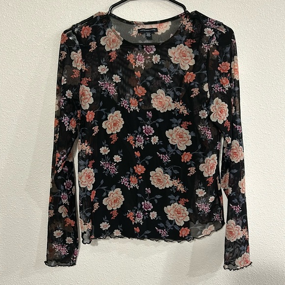 American Eagle Sheer Floral Top - Picture 1 of 4